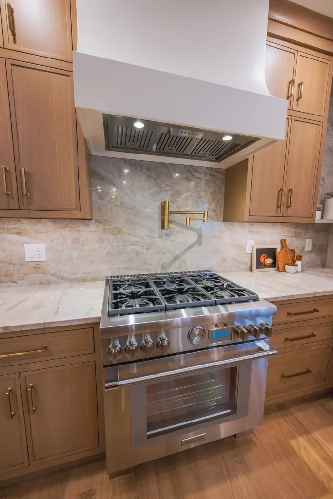 Thermador PRG366WG range and matching VCIN36GWS vent 